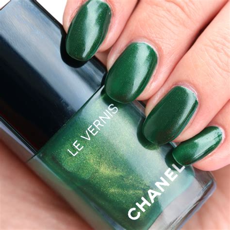 chanel 536 emeraude|Chanel Le Vernis 536 Emeraude Application & Swatch .